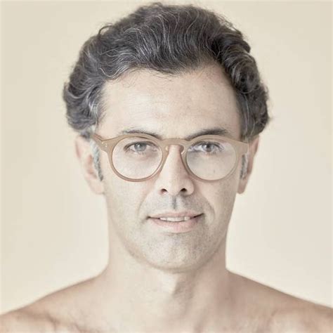 Oyo For Us cria óculos pela diversidade diferentes tons de nude Metrópoles