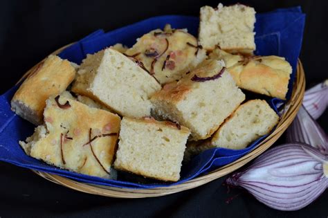 Focaccia Cu Ceapa Rosie Caietul Cu Retete