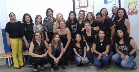 Professores Se Vestem De Preto Em Apoio A Colegas Do Pr Bol Fotos