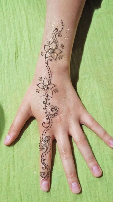 Cute Henna Tattoos Henna Inspired Tattoos Pretty Hand Tattoos Henna