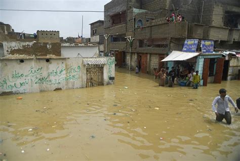 Piogge Monsoniche In Pakistan Almeno 225 Morti Dal 1 Luglio