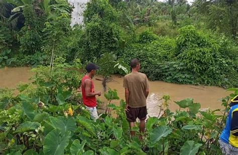 Tragedi Di Sungai Kolaka Timur Pakaian Dan Sandal Bocah Tahun