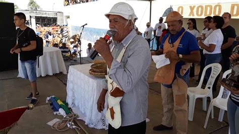 Petrolândia Lenda viva das vaquejadas seu Daniel canta aboios na 47ª