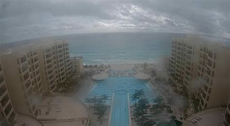 The Royal Sands Beach Live Cam - Cancun, MX - BoatingWorld