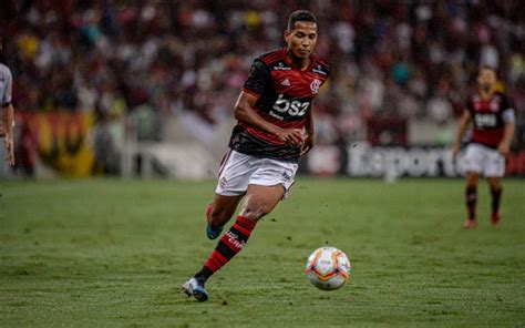 Flamengo Acerta Venda De Jo O Lucas Para O Cuiab Jogada Ltimas