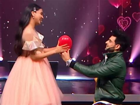 Tejasswi Prakash Goes Down On One Knee For Karan