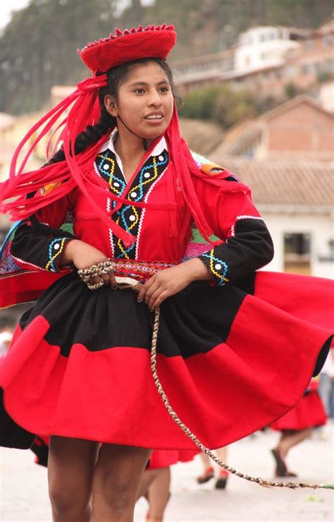 Peruvian Woman In Traditional Dress Editorial Stock Image Image Of