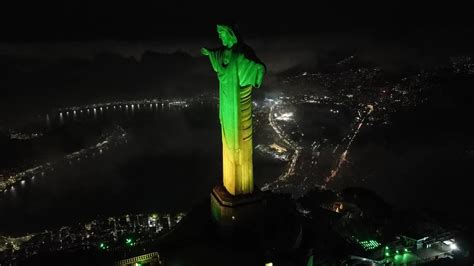 El Cristo Redentor Se Viste De La Canarinha Para Recordar Los A Os