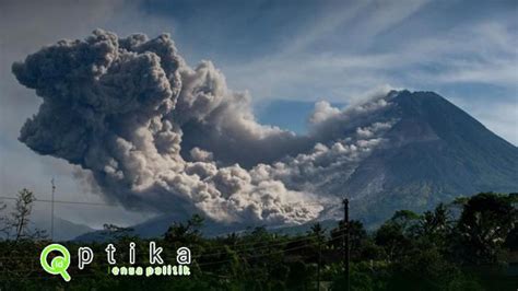 Begini Pesan Mbah Maridjan Dahulu Ketika Hadapi Gunung Merapi Meletus