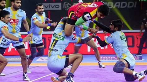 Pro Kabaddi Up Yoddha Beat Bengaluru Bulls Gujarat Beat Bengal