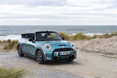 มน ประเทศไทย เผยโฉม Mini Cooper S Convertible Seaside Edition