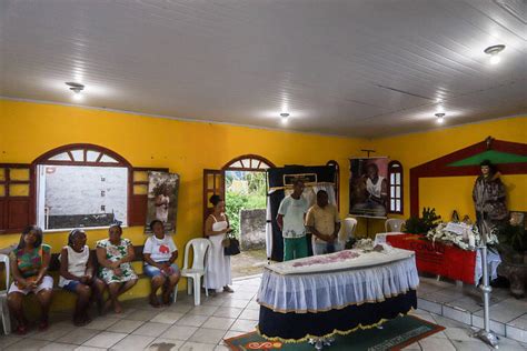 M E Bernadete Quilombo Enfrenta Luto E Medo Na Bahia