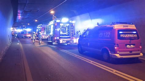 Verkehrsunfall Im Landecker Tunnel Feuerwehr Landeck