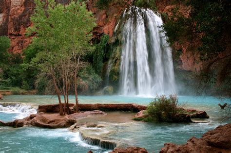 Havasu Falls Surreali Cascate Allinterno Della Riserva Indiana Degli