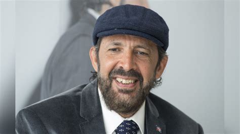 What Is Juan Luis Guerra Most Famous For His Age Height Life