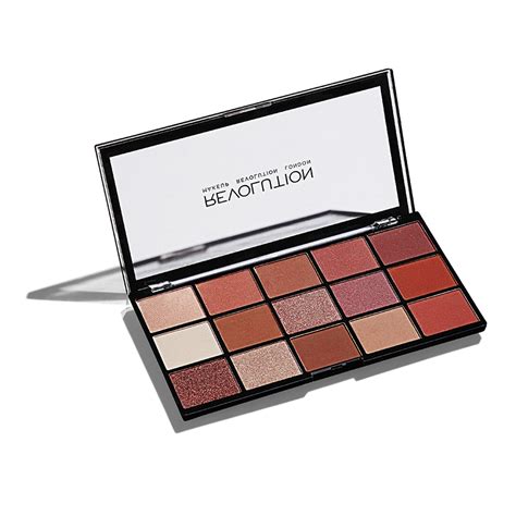 Палетка теней для век REVOLUTION RE LOADED PALETTE тон iconic 3 0