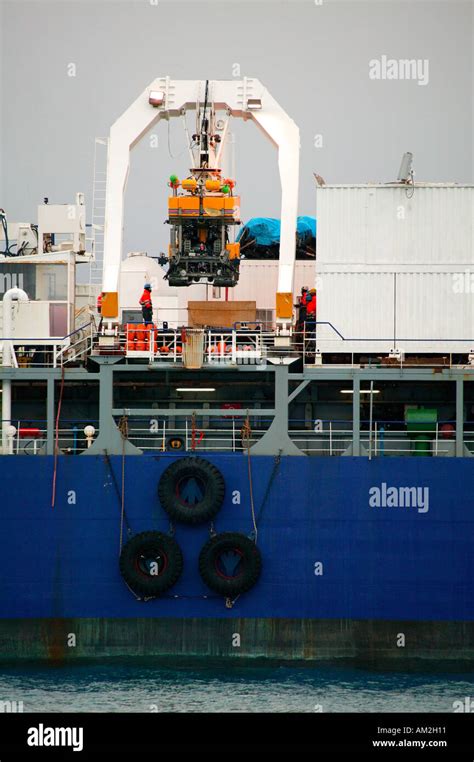 Cable Laying Ship Sea Hi Res Stock Photography And Images Alamy