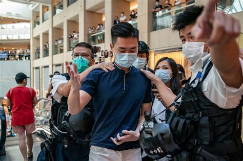 政治動蕩下移民台灣的香港人