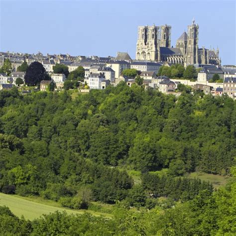 Site officiel Hauts de France Tourisme Laon la montagne couronnée