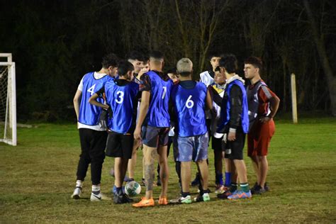 Proyecto F Tbol Para Los Adolescentes De Barros Blancos