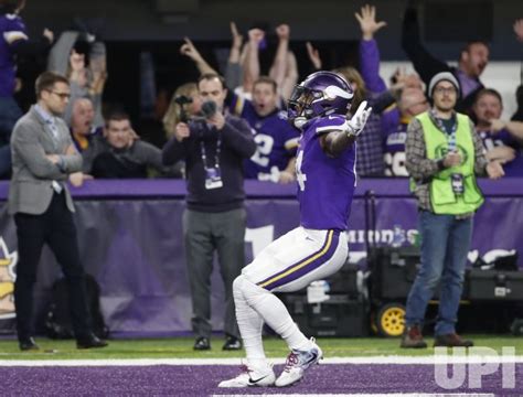 Photo: Vikings Stefon Diggs scores the game winning touchdown against ...