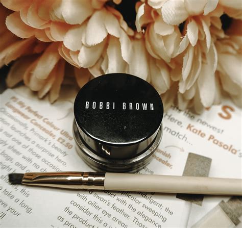 Bobbi Brown Long Wear Gel Eyeliner Review A Woman S Confidence