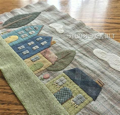 Pin By Kay Waldron On A Quilt Mine Wool Quilts House Quilt Patterns