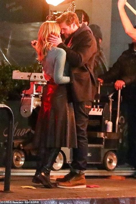 Liam Hemsworth 33 And Laura Dern 55 Passionately Lock Lips As They