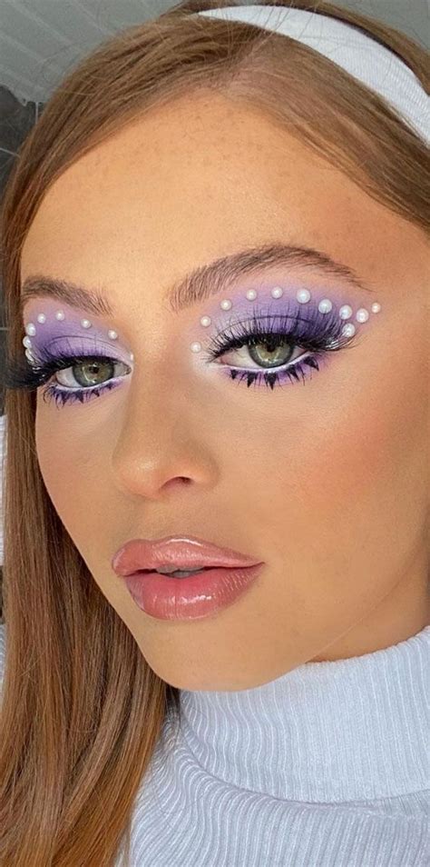 Creative Eye Makeup Art Ideas You Should Try Pearl 60s Vibes Eye Makeup Rave Makeup