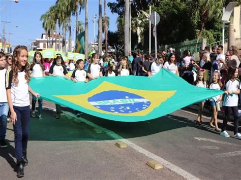 Municípios Da Região Realizarão Desfile Cívico Para Celebrar Os 200