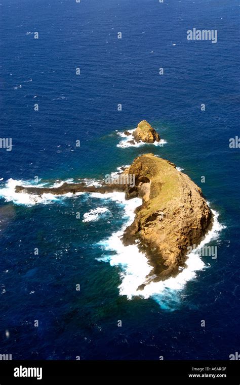 Elephant shaped island, Hawaii Stock Photo: 6581070 - Alamy