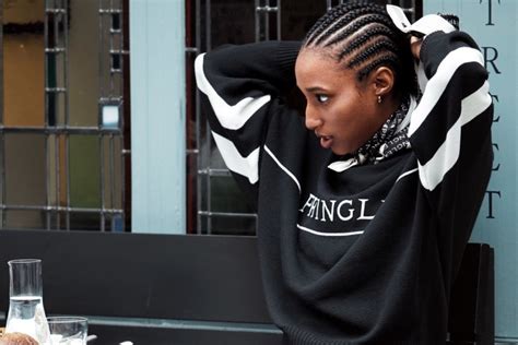 Julia Sarr Jamois Nos Presenta La Nueva Colecci N C Psula De Pringle Of