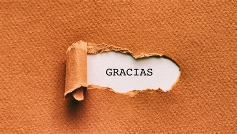 How to Say Thanks and Happy Thanksgiving in Spanish