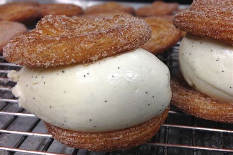 Churro Ice Cream Sandwiches Exist | Foodiggity