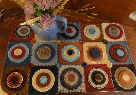 Handmade Primitive Wool Penny Rug Triple Layers Pennies In Penny Rug