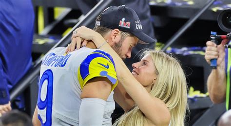 Matthew Stafford S Wife Opens Up About Scary Health Issues