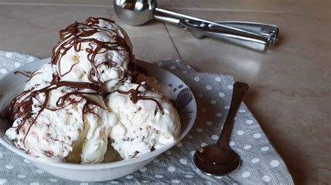 Gelato Variegato Alla Nutella Ricetta Facile Senza Gelatiera Rosly A