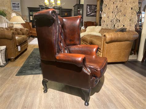 Engelse Chesterfield Oorfauteuil Wing Chair Antiek Bruin Chesterfield