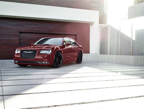 The 2022 Chrysler 300 Technology Features Available at Bolton Chrysler ...