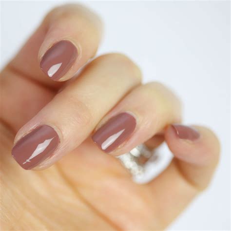 This One Essie Nude Polish Will Change Your Nail Game