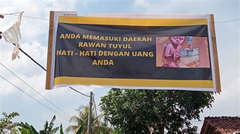 Fakta Warga Kampung Di Jember Pasang Spanduk Rawan Tuyul