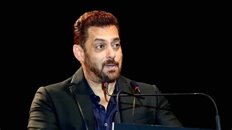 Salman Khan Advises Fans To Work Not Loiter The Kashmir Monitor