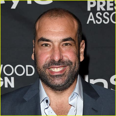 what is harvey's net worth suits