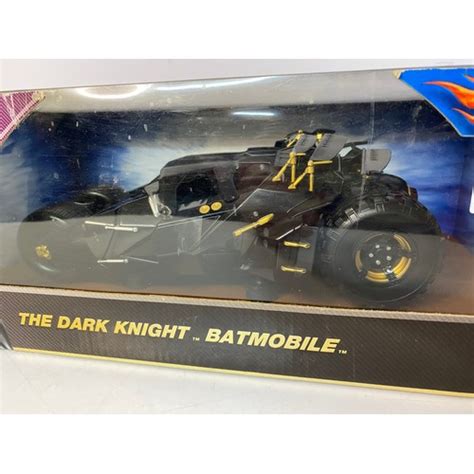 Mattel Hot Wheels The Dark Knight Batmobile 1 18 Scale