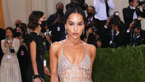 Zoe Kravitz’s Met Gala Dress 2021 Without Channing Tatum: Photo ...