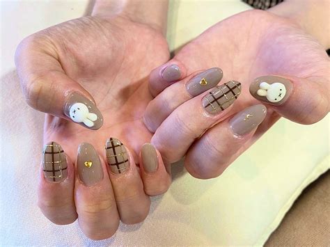 秋色チェックのミッフィーネイル 小山市のネイルサロン Spahula And Nail Salon Lotus Jna認定サロン