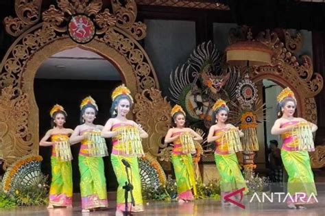 Pesta Kesenian Bali Tampilkan Karya Tari Maestro I Wayan Rindi Koran