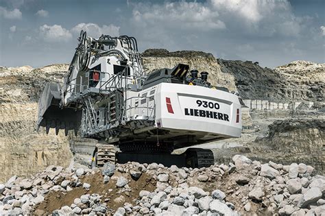 Liebherr Unveils R Excavator At Bauma Miners News Global