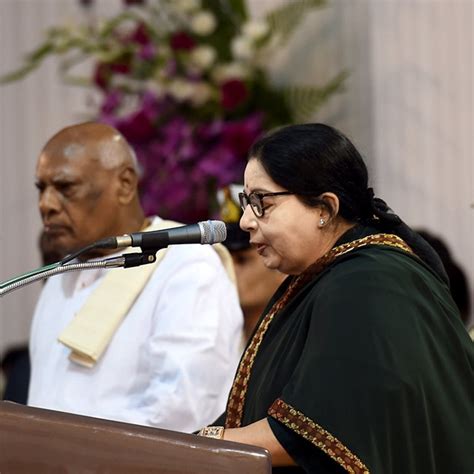 Jayalalitha Swears In As Tamil Nadu Chief Minister See Pics Photos