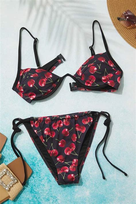 Trendyolmilla Kiraz Desenli Balkonet Ters V Balenli Brazilian Bikini Takımı TBESS BT